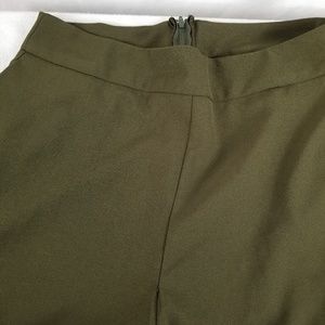 Charlotte Russe size M green dress pants